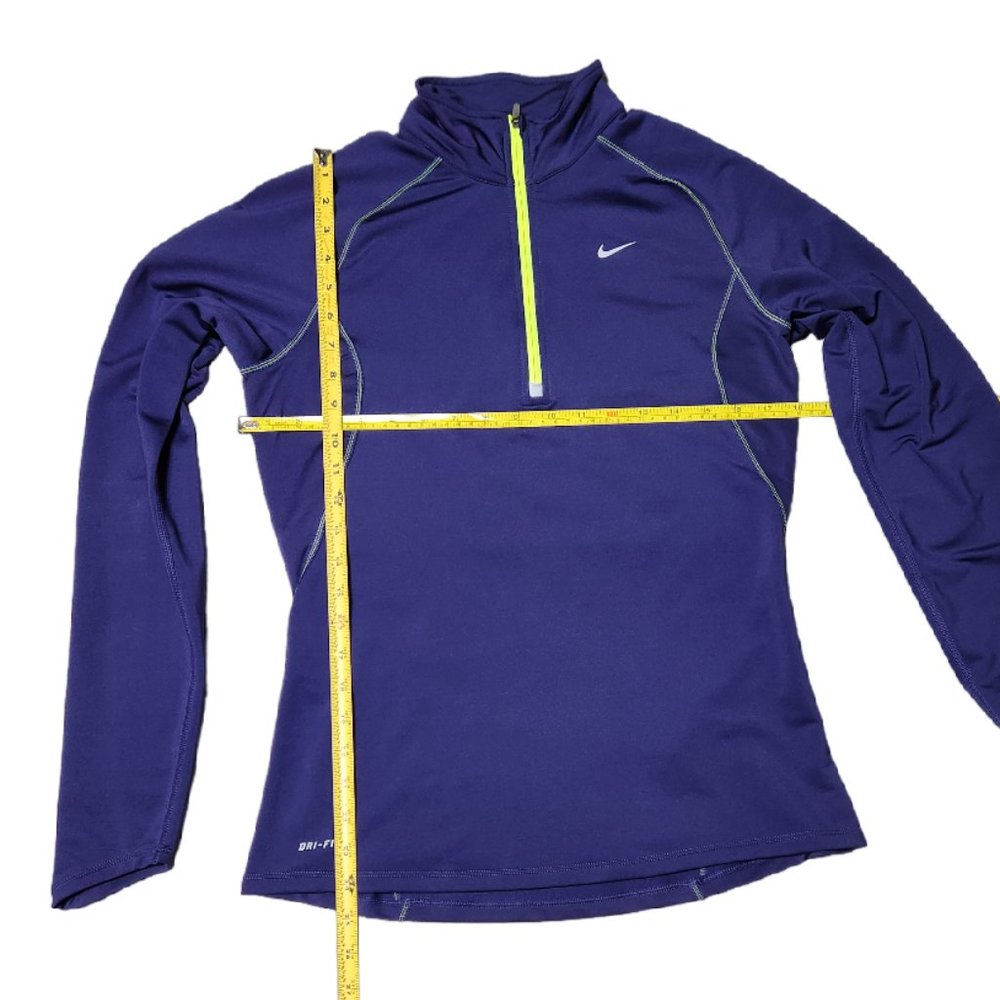Nike dri-fit top - Picture 6 of 6